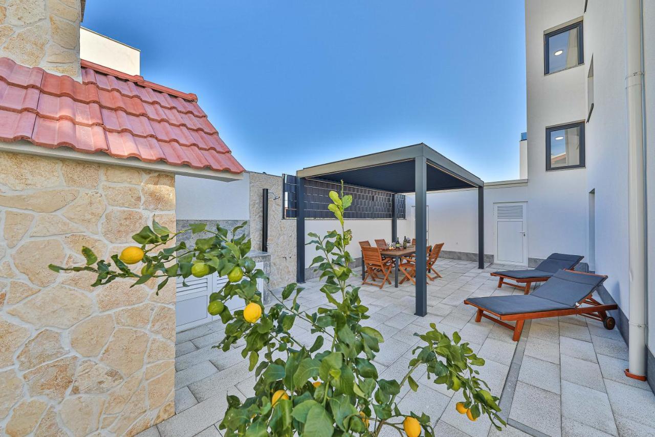 Luxury Apartment Pia With Swimming Pool And Grill Trogir Buitenkant foto
