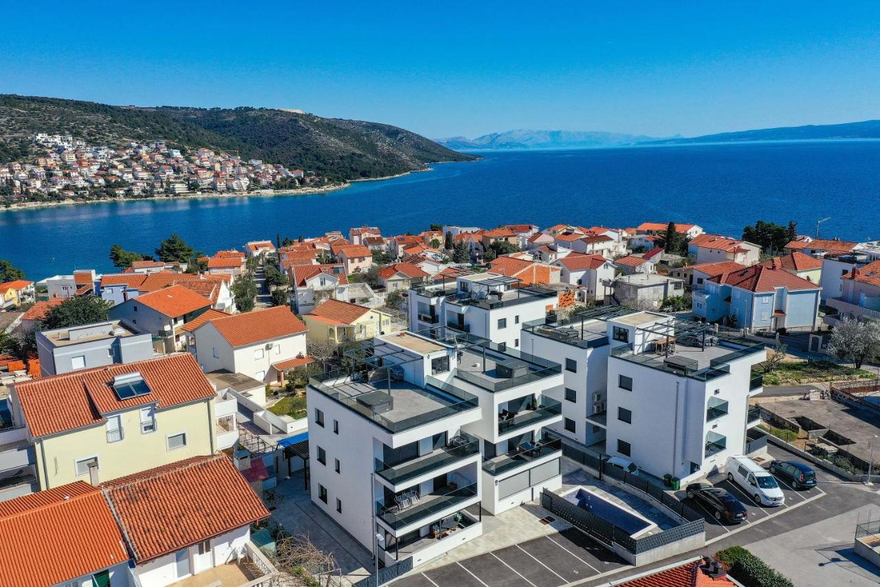 Luxury Apartment Pia With Swimming Pool And Grill Trogir Buitenkant foto