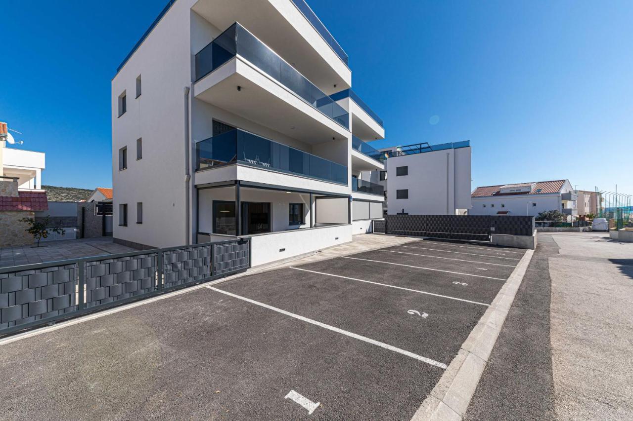Luxury Apartment Pia With Swimming Pool And Grill Trogir Buitenkant foto