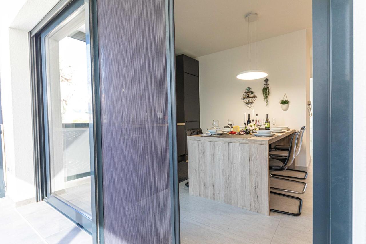 Luxury Apartment Pia With Swimming Pool And Grill Trogir Buitenkant foto